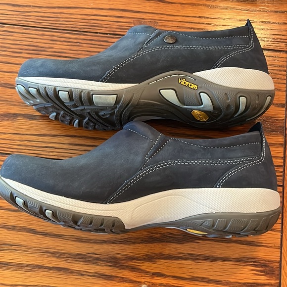 Dansko Patti Navy Leather Slip-On Clogs EUC - Picture 5 of 10